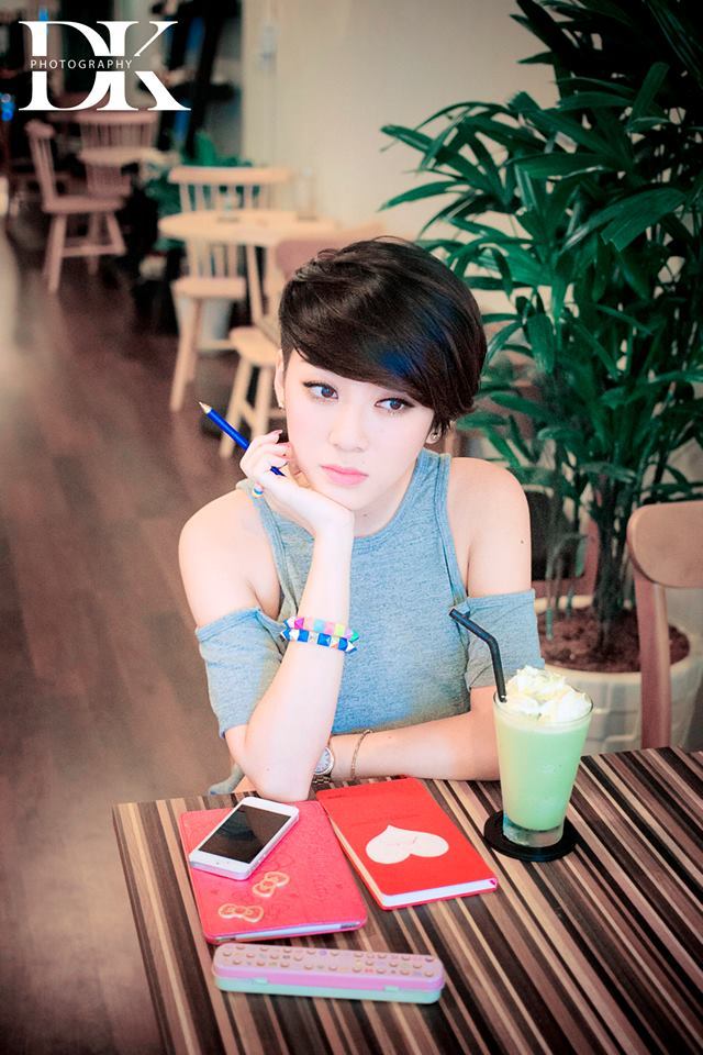 死神少爷与黑女仆观看动漫第二集